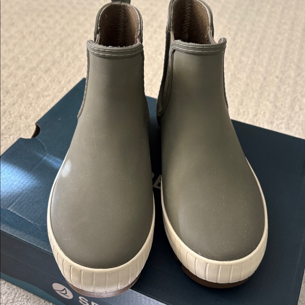 Sperry Torrent Chelsea Ankle Boots - Picture 11 of 15